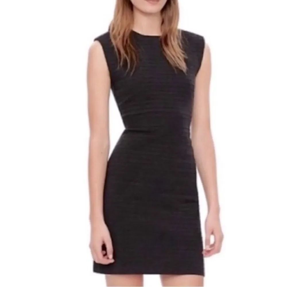 Tory Burch Mini Sheath Dress Black CrewβNeckβSleevelessβXS